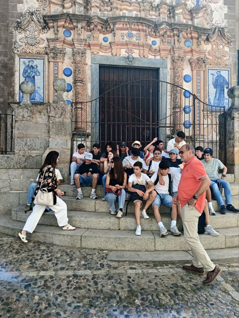 Jóvenes de Vilaviçosa en Jerez y Valverde de Burguillos Jóvenes de Vilaviçosa en Jerez y Valverde de Burguillos